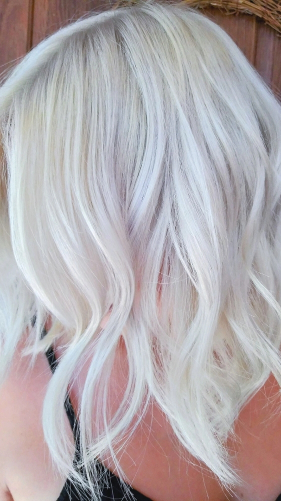 Platinum Blonde Root Touch Up