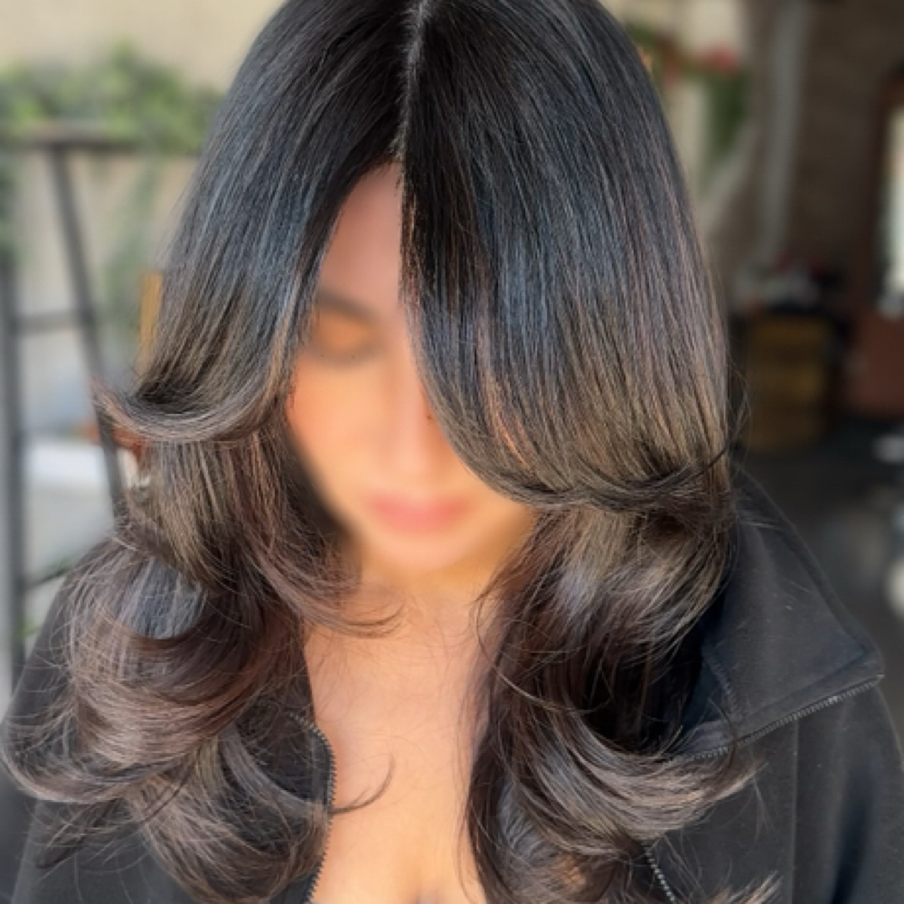 Wash & Style at MANEtain by Jenn in Cicero, IL