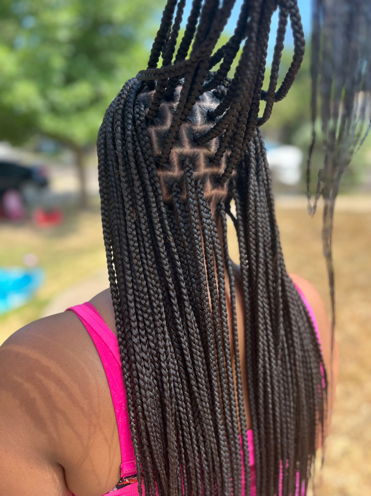 Box Braids/knotless-smedium at Monaye’s in Lubbock, TX