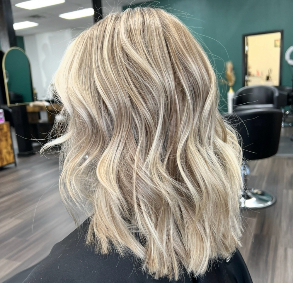 Full Highlight Short Hair