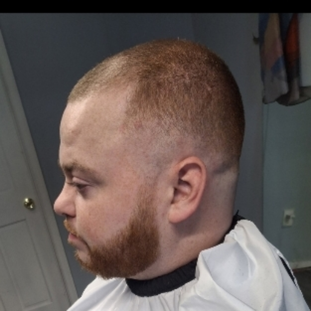 Children Haircut (15 & Under) at Mezmorize in Anderson, IN
