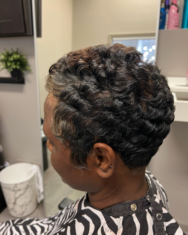Pixie Shampoo + Cut +Style