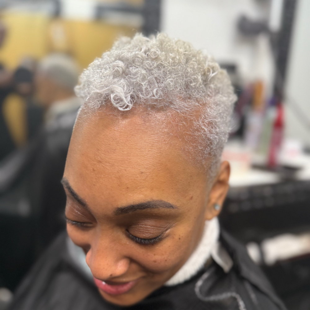 Platinum Cut&Finger Style at The edge beauty concept salon ny in Massapaqua, NY