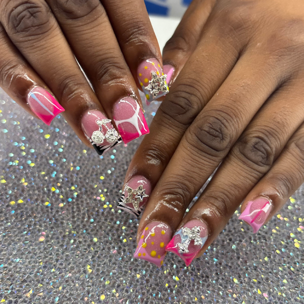 ✨Small To Med Freestyle Special 💫✨ at Nails & Nirvana in Raleigh, NC