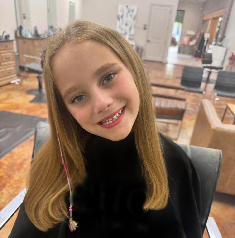 GIRLS HAIRCUT (AGES 12 & UNDER)