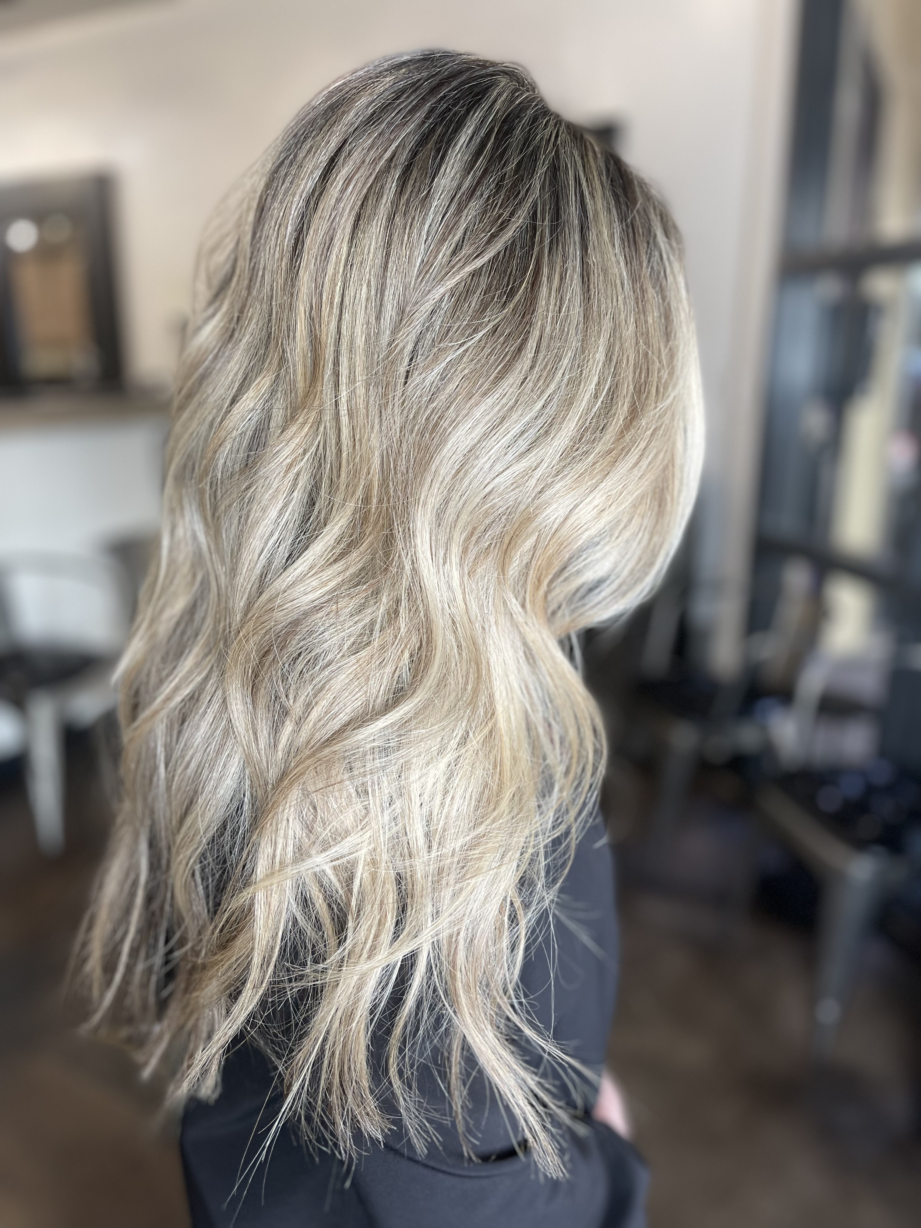 Full Highlight at Looks by Lizzie in Fullerton, CA