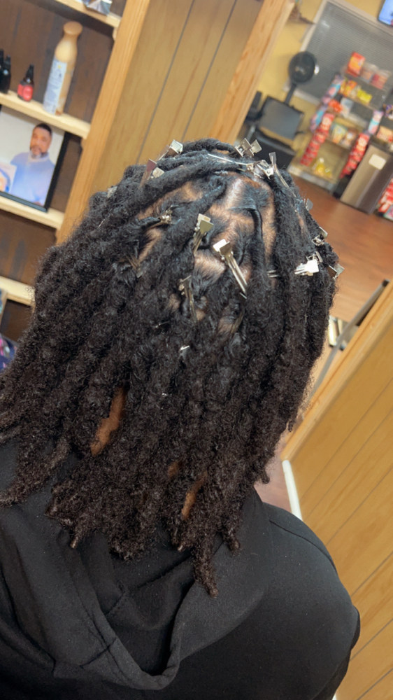 Loc Retwist