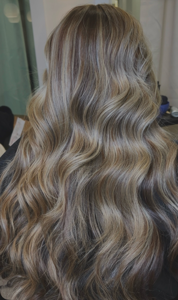 Full Highlight + Gloss at Manna Hair Studio in jersey City, NJ