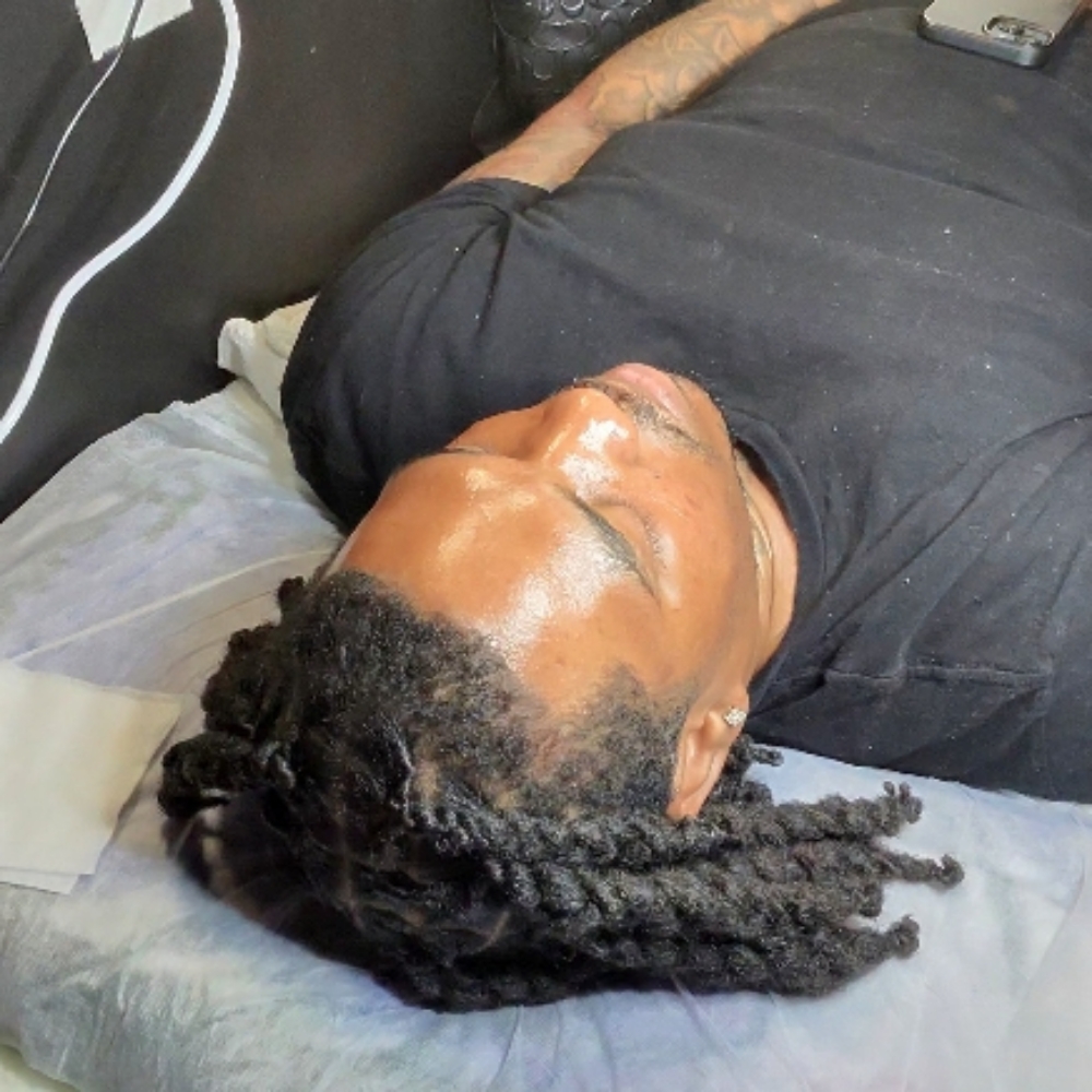 Skin Resurfacing Facial at 829 Esthetics in Milwaukee, WI