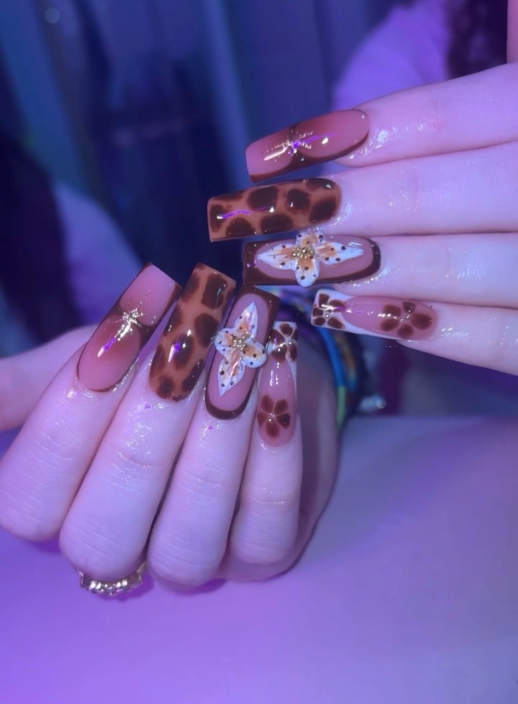 Long Nails Detailed (FILL)