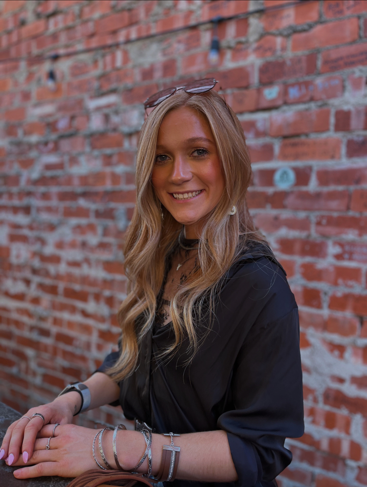 Soak Off at Polished Salon & Tanning in St Charles, MI