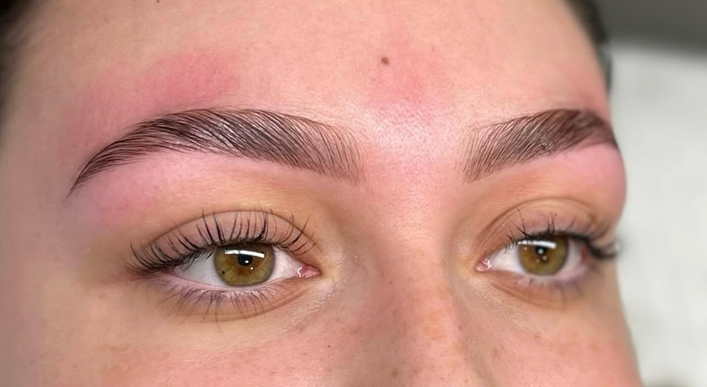 Brow Lamination & Tint