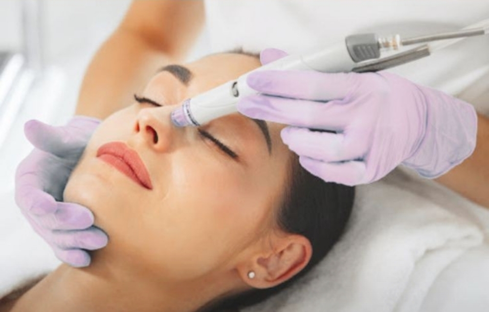 Hydrodermabrasion Facial - 90 Mins