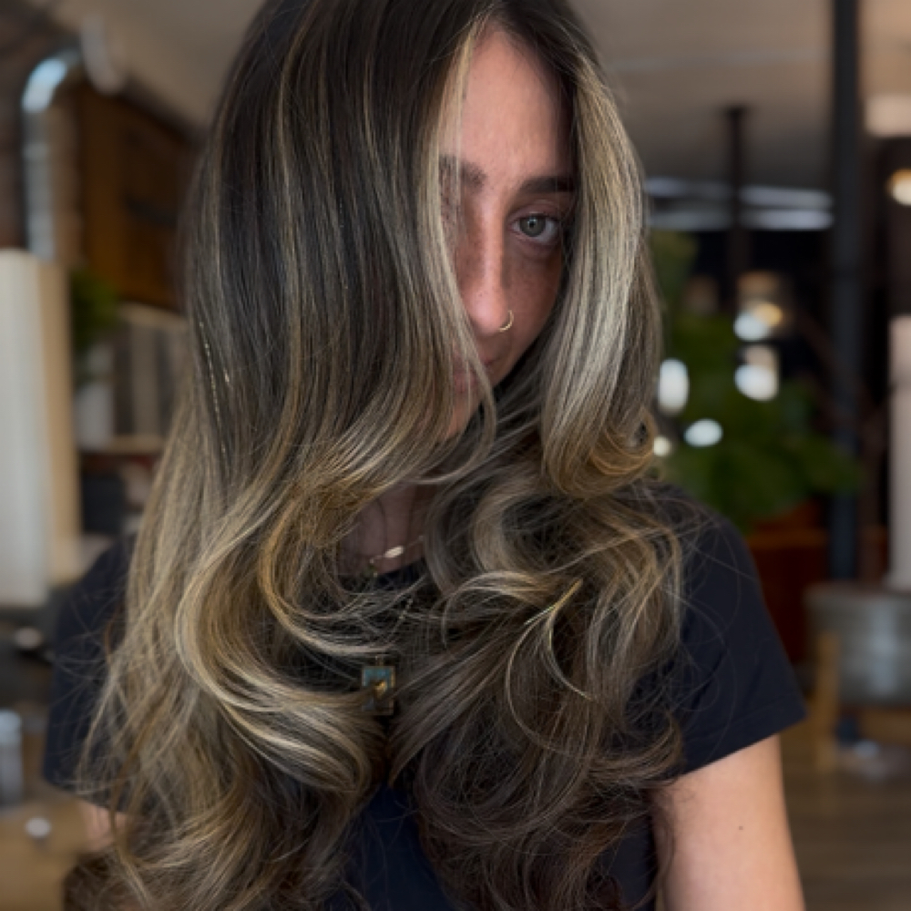 Bombshell Blowout at Emily Branam in Columbus, OH