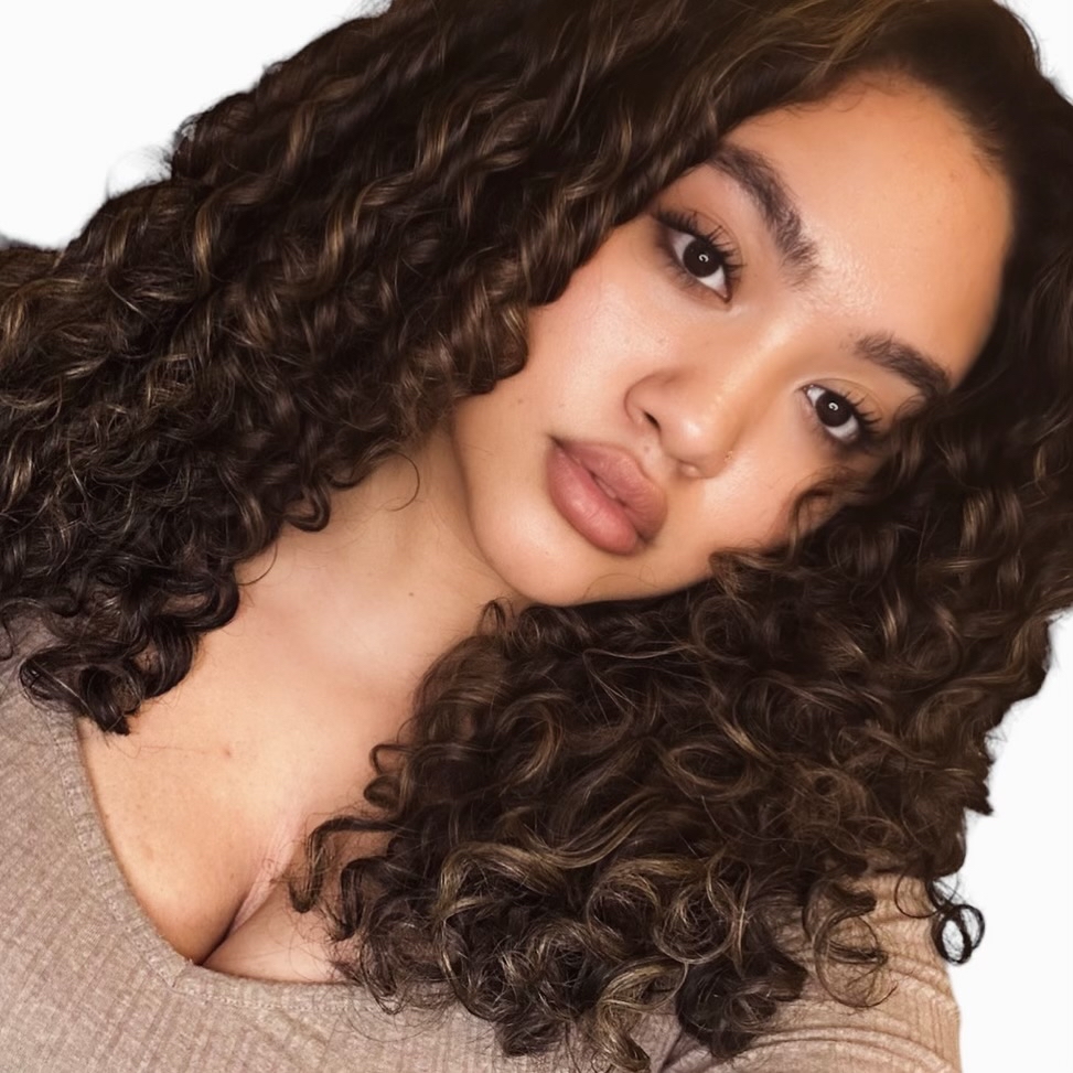 Free Phone/video Consult at Alignd Faces in Lakeworth, FL