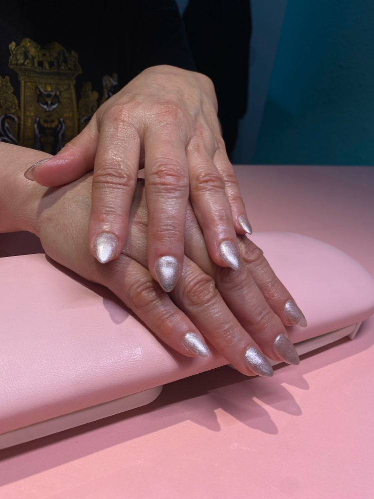 Structured Mani- 1 Color