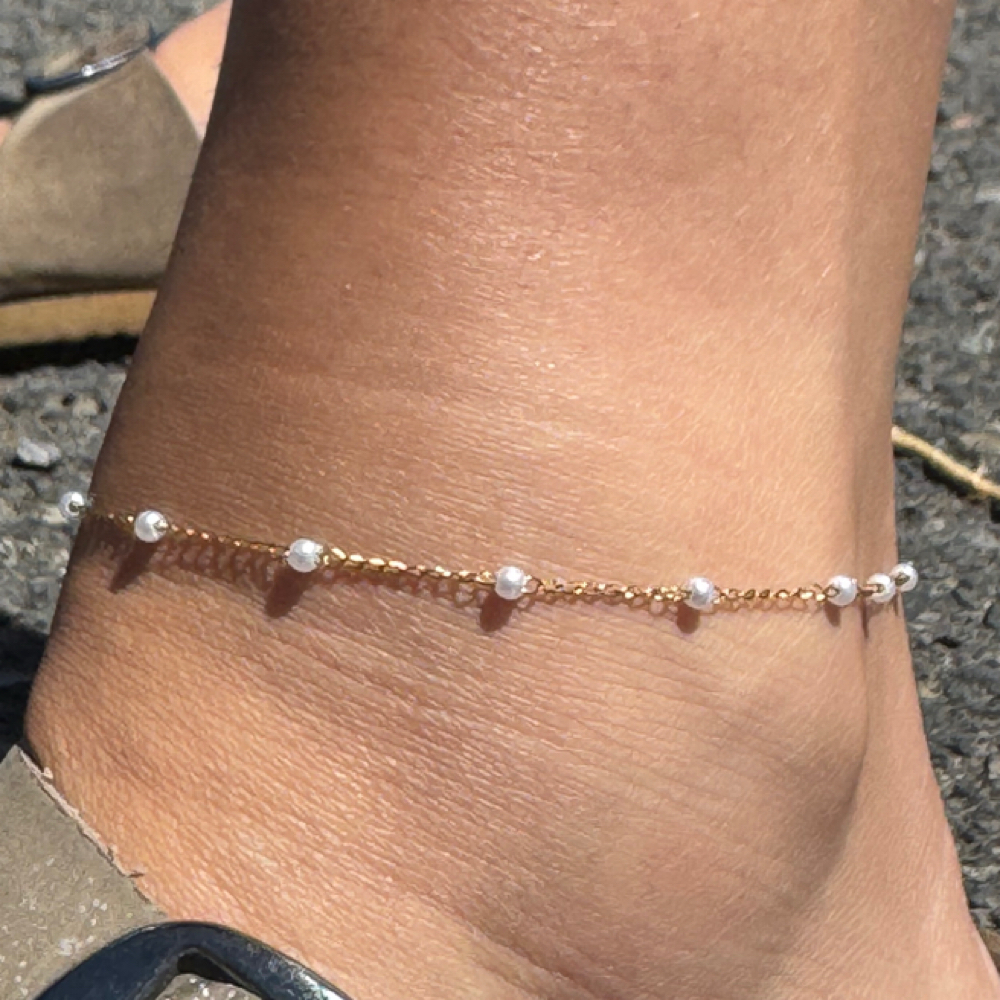 Permanent Anklet at Donisha Gomez in Medford, OR