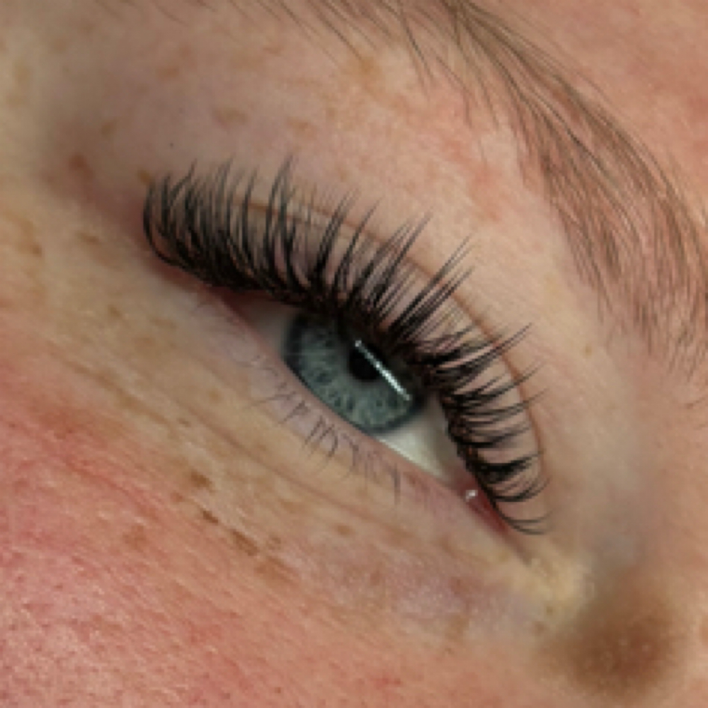 Wet Set at Mads’ Lash Society in Nixa, MO