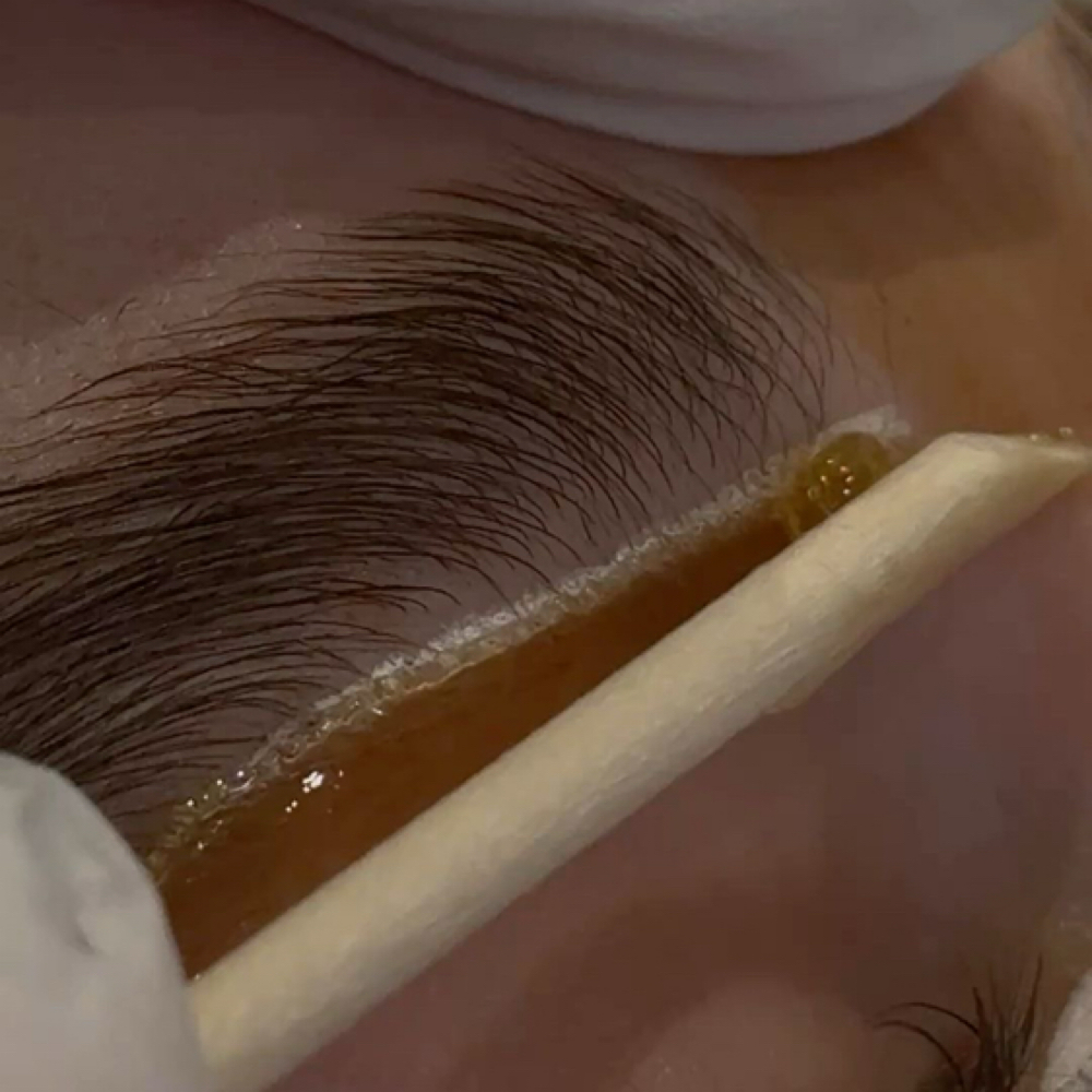 Brow Wax at Beauty By Brooklynn B in Dexter, MO