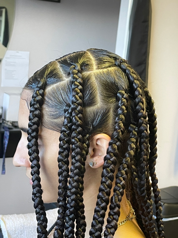 Jumbo Knotless Braids