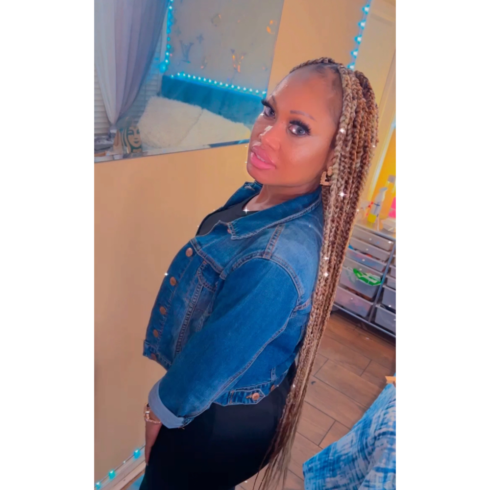 Boxed Braids at HairrFlo in Los Angeles, CA