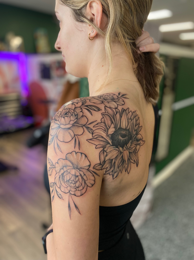 Large Black’n’Grey Tattoo at Alyx The Artist in Boise, ID