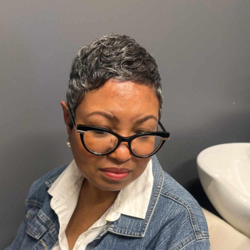 Wash And Wrap And Curl at Arnerine’s Beauty Boutique in Princeton, NJ