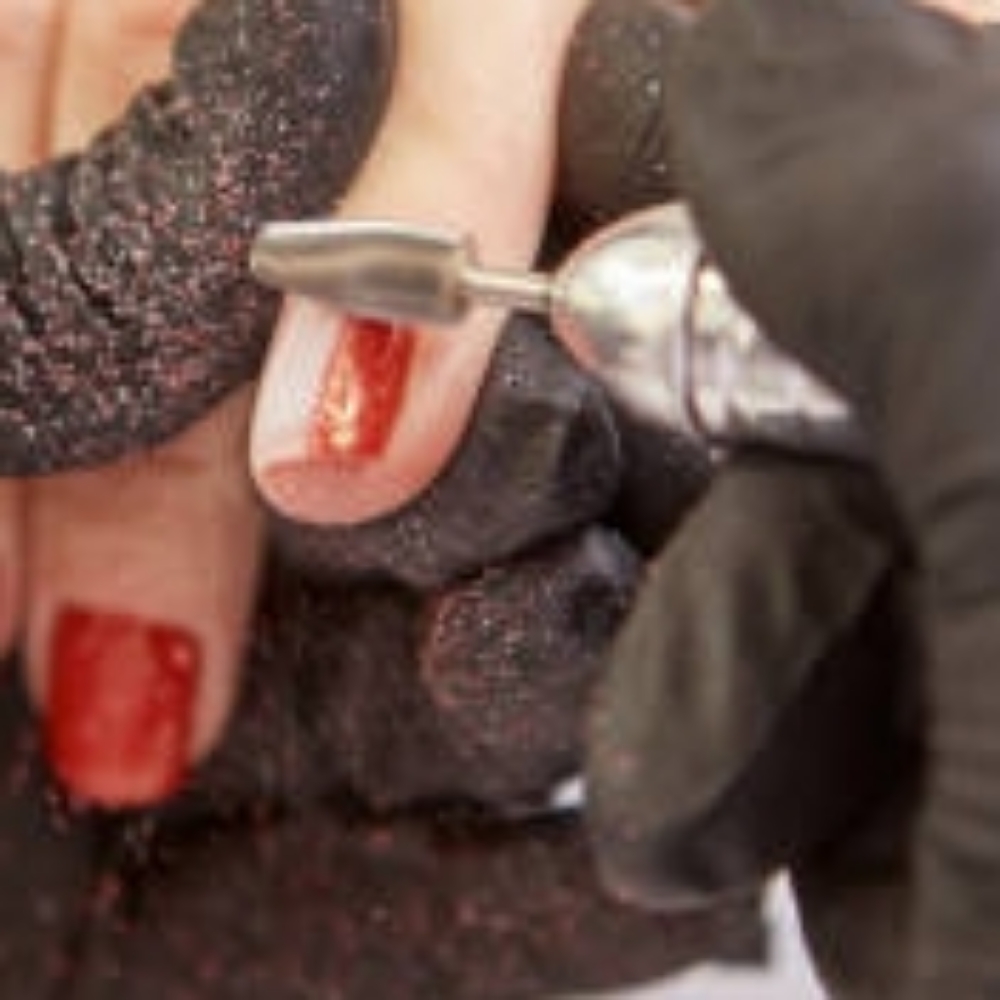 Polish Change at Madame of the Nails - Chris @ Retro Nail Bar in Tucson, AZ