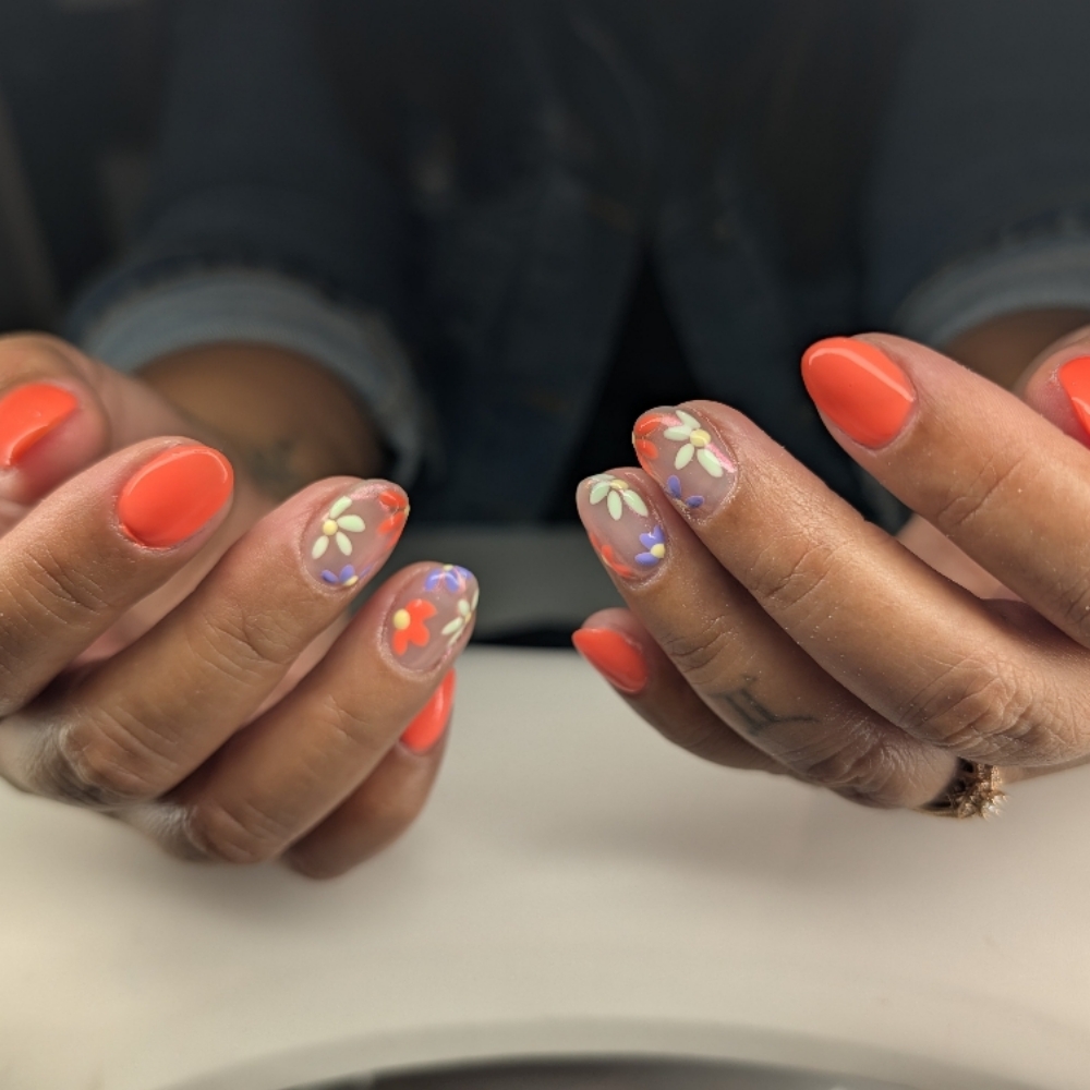 Nail Art Minimal at Studio1422 in New Holstein, WI