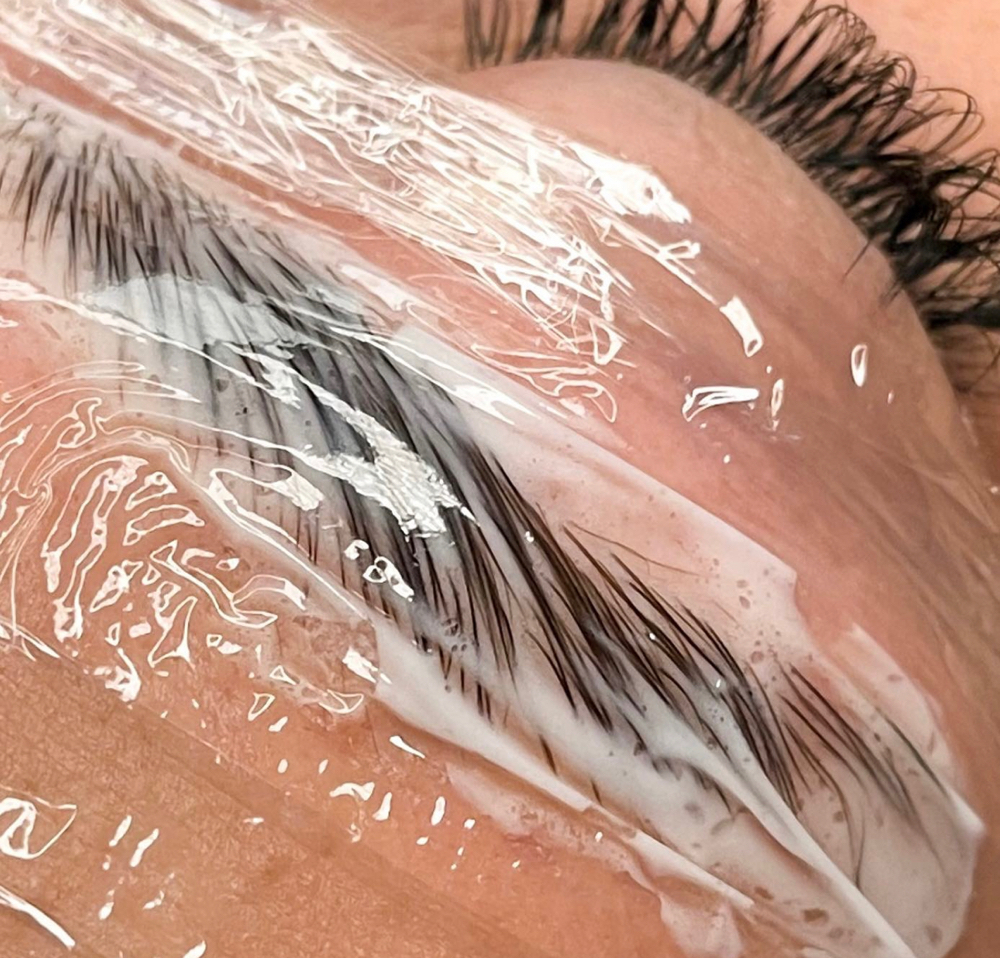 Brow Lamination + Tint