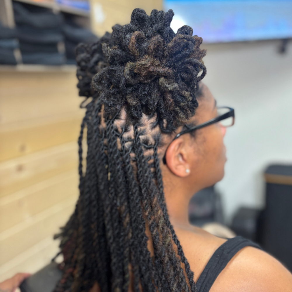 Loc Petals/Bang at Loc Bar DTX in Duncanville, TX