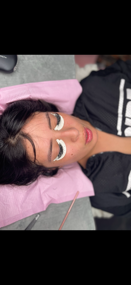 Customized Lashes By Me