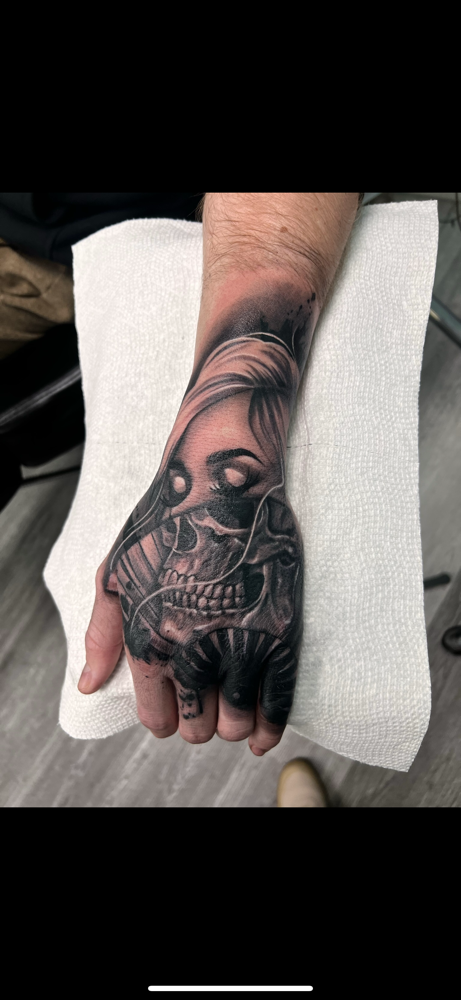 Hand