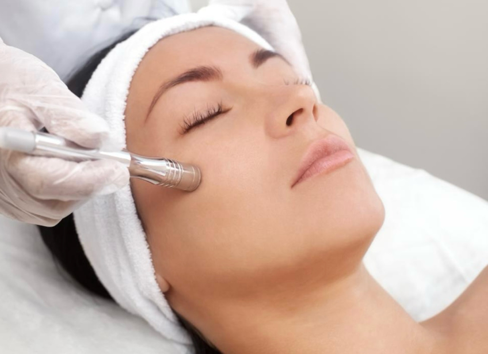45 Minute Total Glow Facial