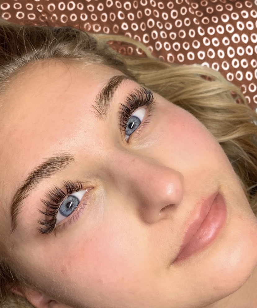 The Wet Set Fill at Lucky Cat Lash By Camila in Tucson, AZ