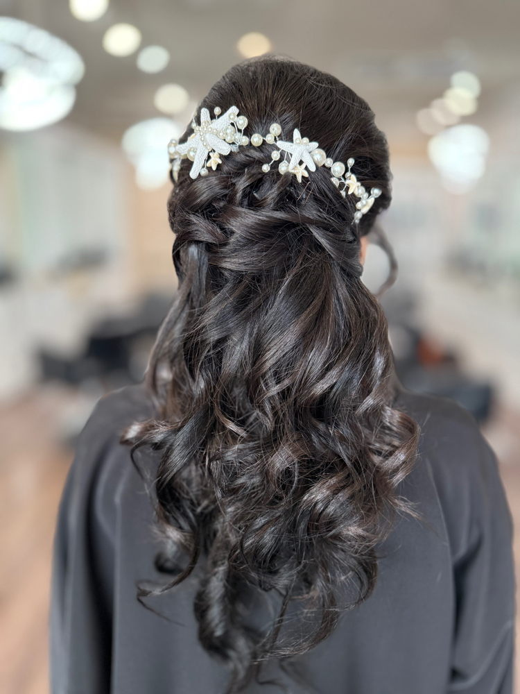 Shampoo + Blowdry + Updo