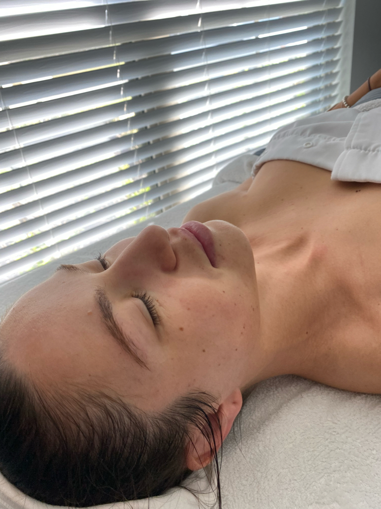 Aroma Therapy Custom Facial