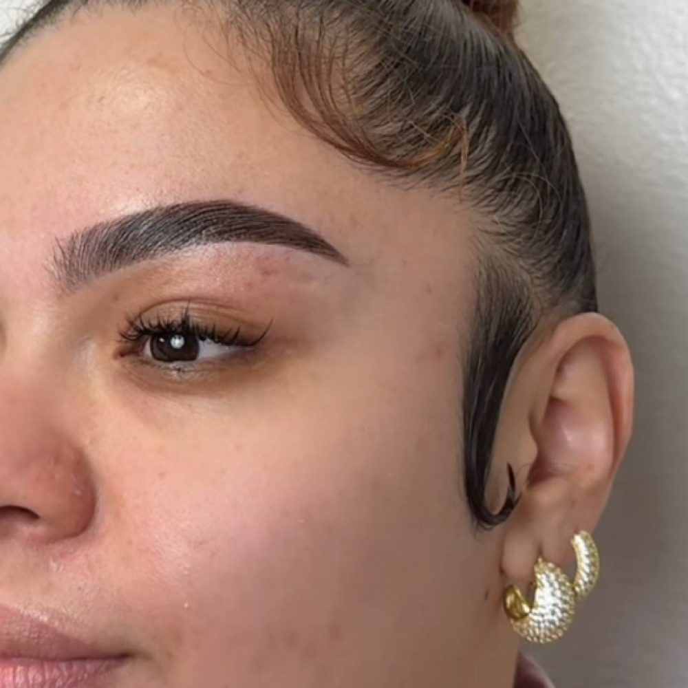 Brow Wax Sculpt at 816BROWS in North Las Vegas, NV