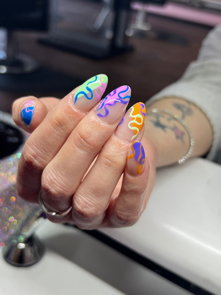 Medium Fullset w/ Specialty Art