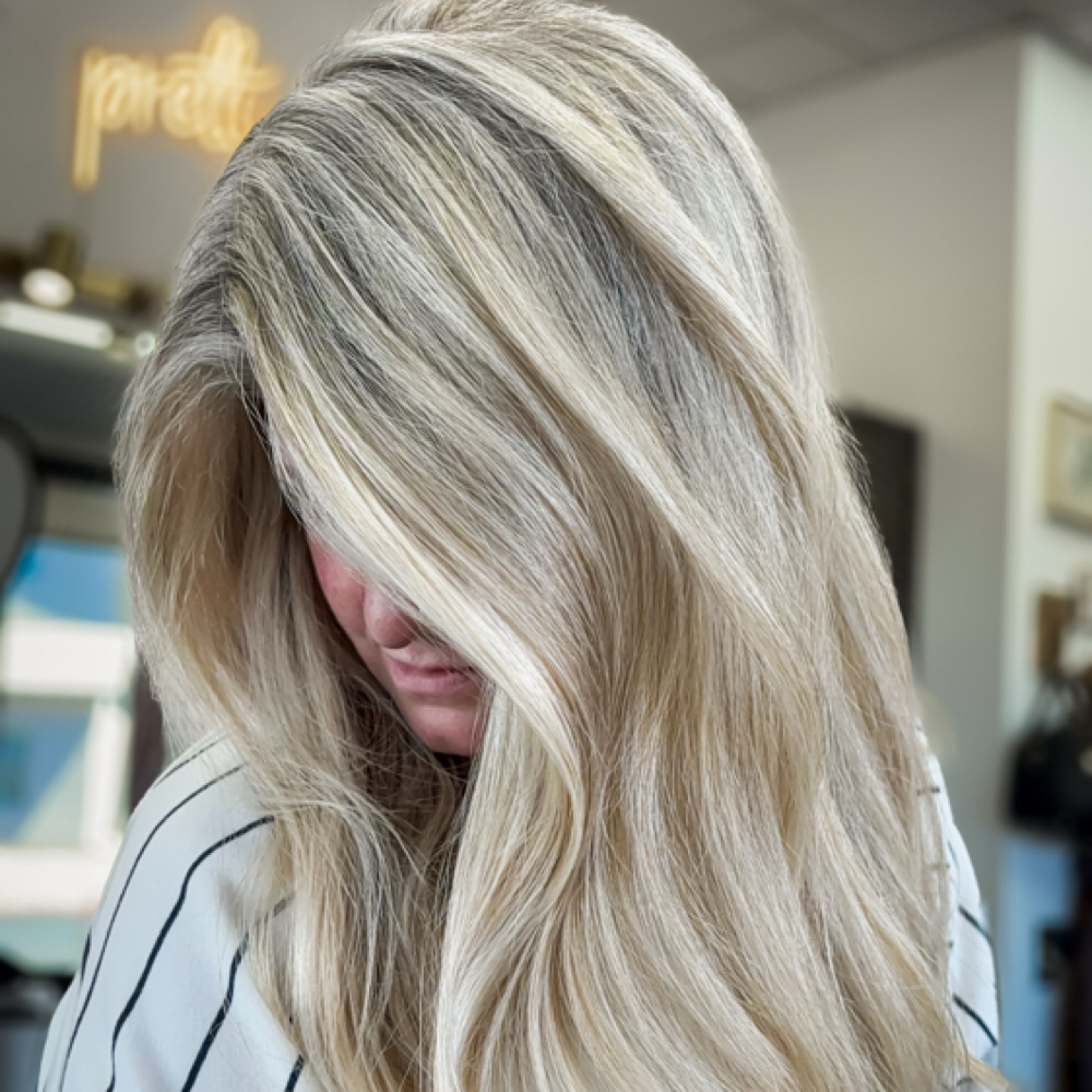 SIGNATURE GRAY BLENDING at TREND LAB Salon & Education in San Antonio, TX