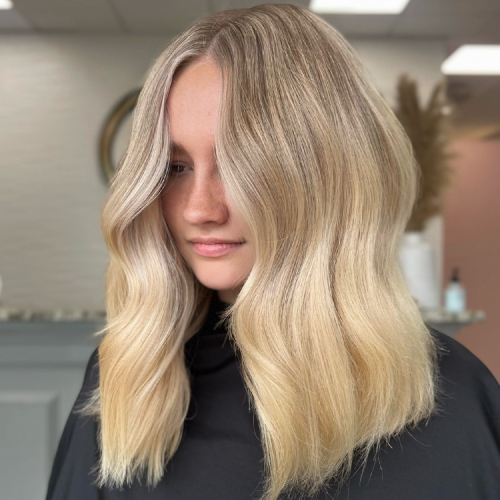FULL Foil/ Highlights at Behindvadaschair in Jacksonville, NC