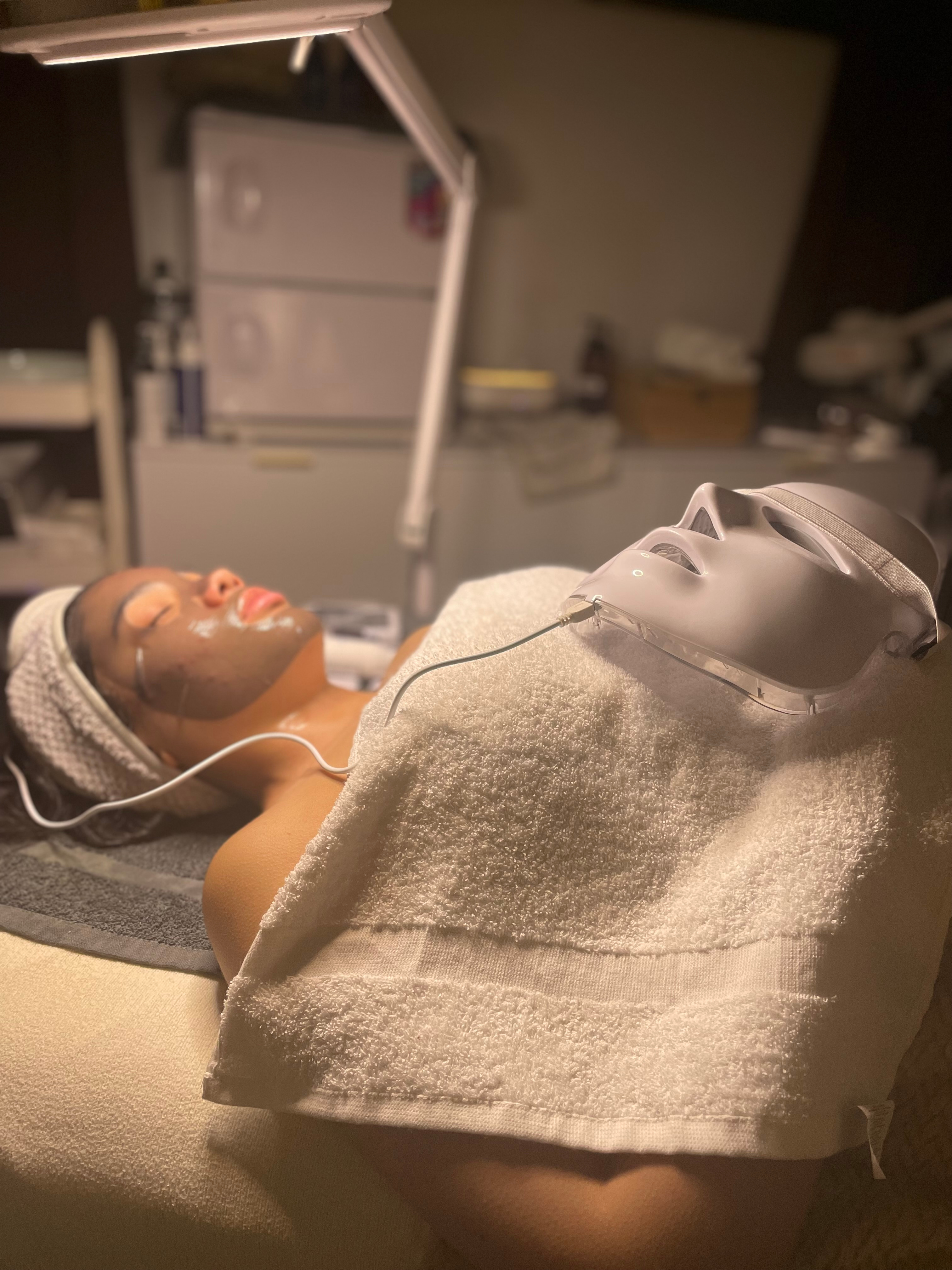 Signature Resurfacing Skin Lift