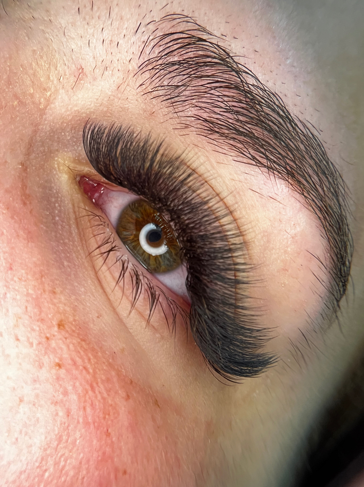 Full Volume Eyelash Extensions