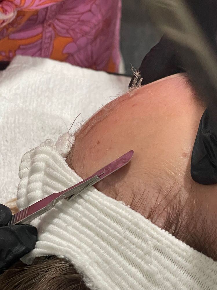 Express Dermaplane Facial