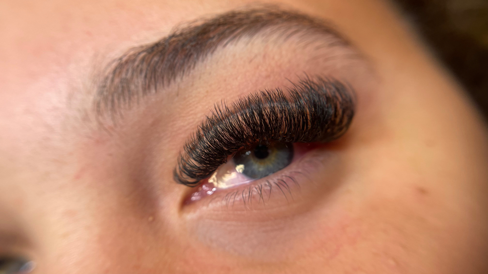 Volume at The Beauty Barn LLC in Reynoldsville, WV