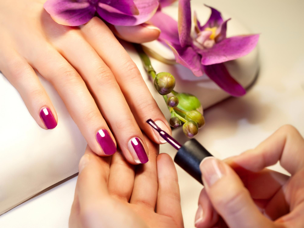 Signature Manicure