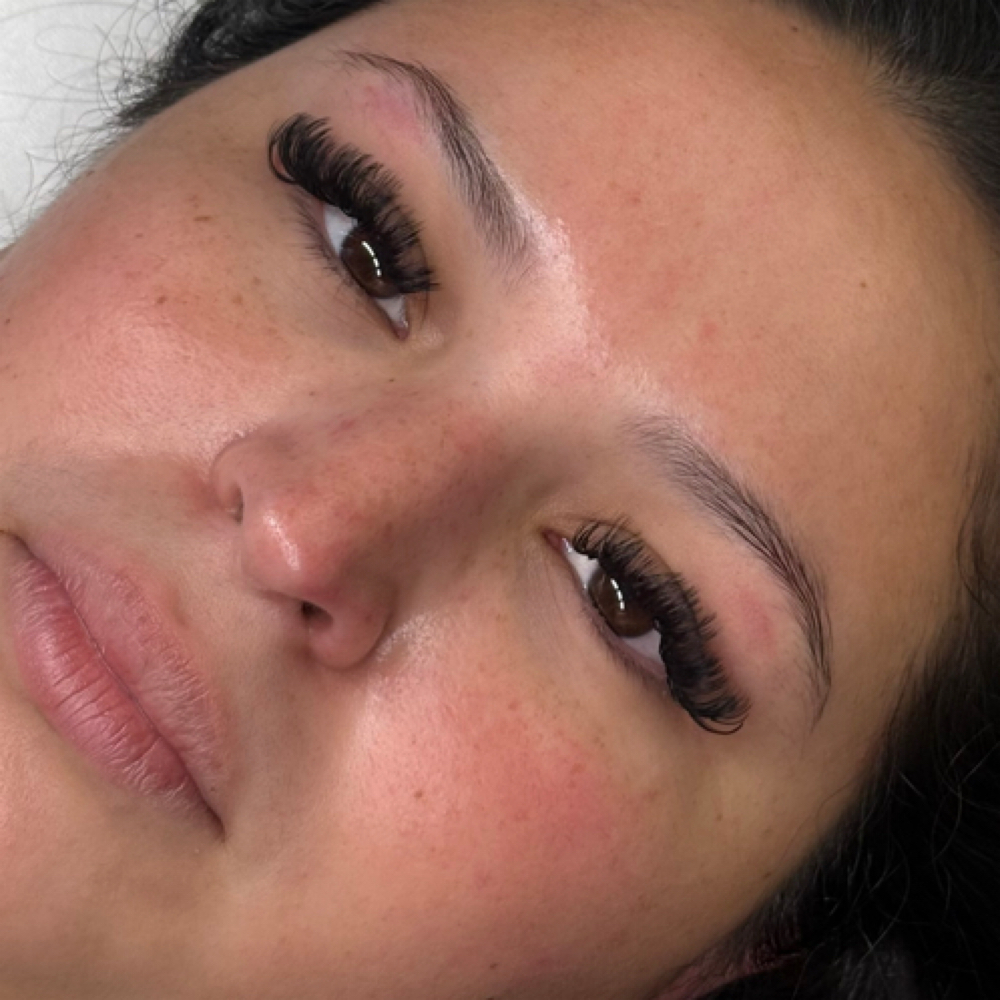 Volume Set Lash Extensions at Skin Beauty Spa in Fort Myers, FL