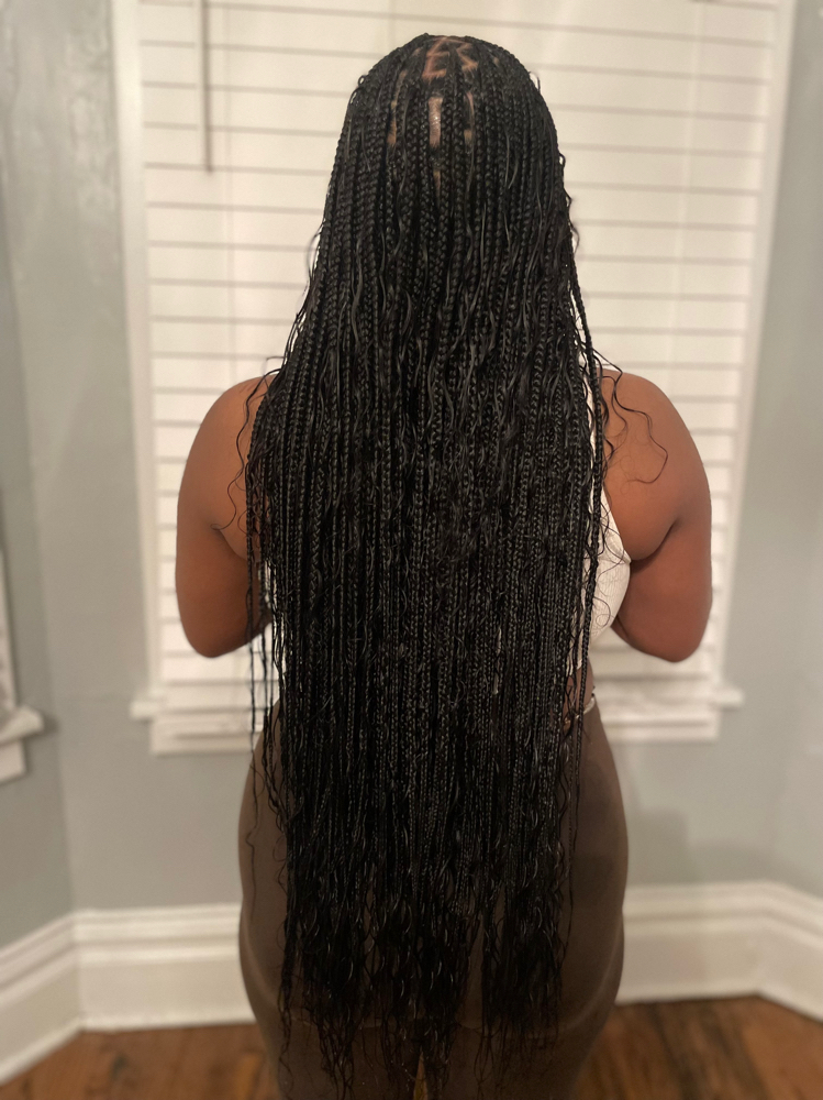 Small Butt Length Bohemian Knotless