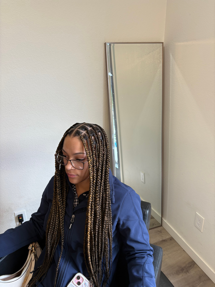 Medium Knotless Braids
