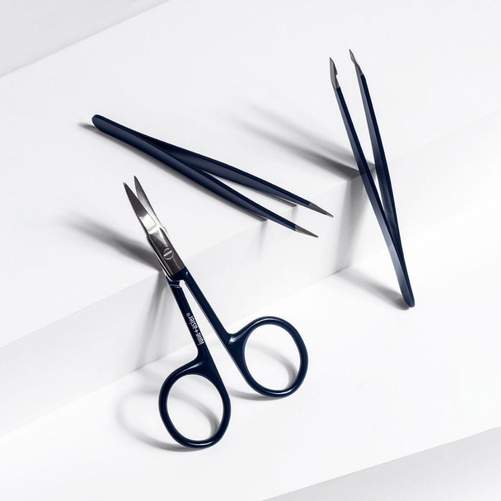 The Brow Theory Sculpt -Tweezing